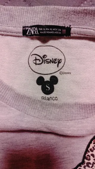 Sudadera gris con estampado de Daisy