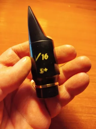 Boquilla Vandoren V16 A6 S+ Saxo Alto
