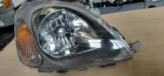 Faro Delantero Derecho Toyota Yaris 98-03