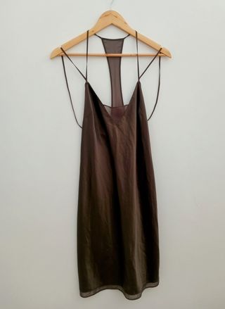 Vestido Oysho verde oliva tirantes