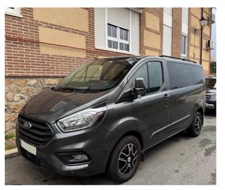 Ford Transit Custon 8 plazas. version 2018 2023.
