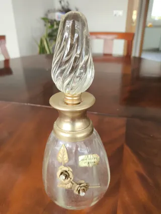 Juego tocador cristal y metal baño oro