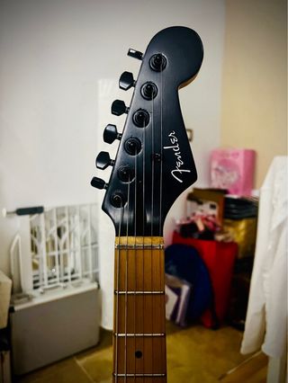STRATOCASTER Custom BLACK
