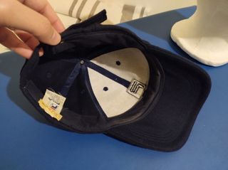 Cappello FILA blu con visiera