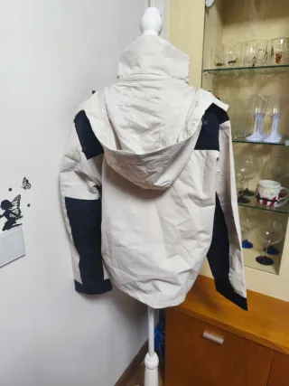 Chaqueta Cazafora Beige y Negra