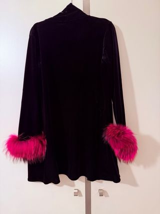 Blazer terciopelo con mangas zorro fucsia