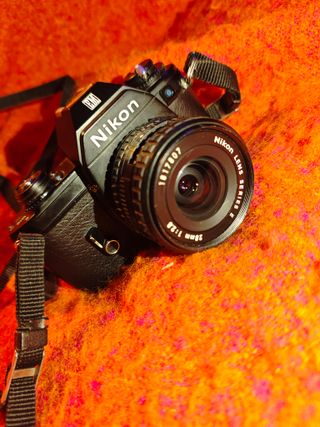 Nikon EM en excelente estado Cuerpo Solo