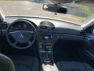Mercedes-Benz Clase E 2004