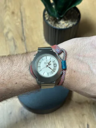 Bulova Accutron Sputnik NOS Calibre 2181 diapasón