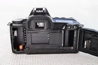 Canon EOS 500 + Sigma DL Zoom 35-80mm