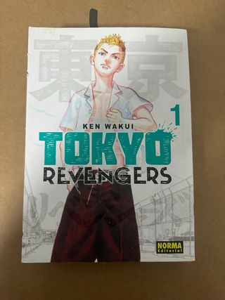 TOKYO REVENGERS 01