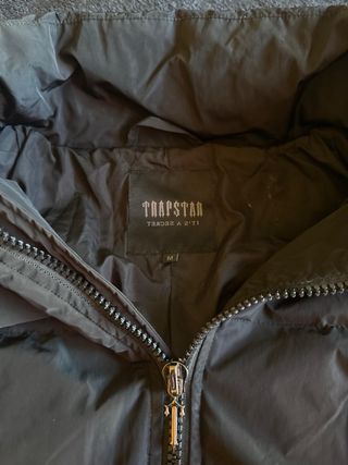 Abrigo Trapstar Negro Nuevo