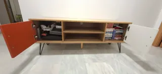 Mueble bajo diseño madera y metal