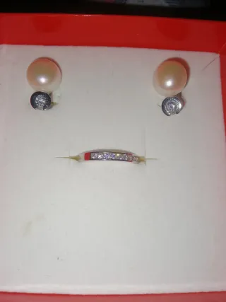 Conjunto Plata: Pendientes Perla y Anillo