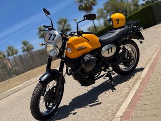 Moto Guzzi V7 Stone II Custom Vendo o Cambio
