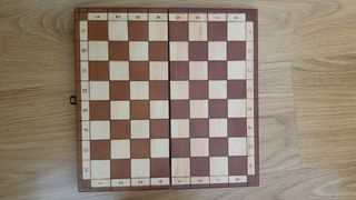 Set di Scacchi in Legno Completo