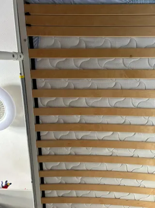 Litera con escritorio