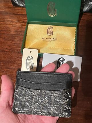 Goyard Tarjetero Negro Esta usado