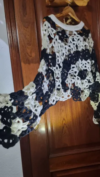 Jersey Zara Crochet Flores Talla M