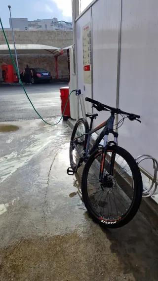 Bicicleta KTM en buen estado
