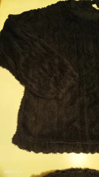 Pijama peludo preto com urso