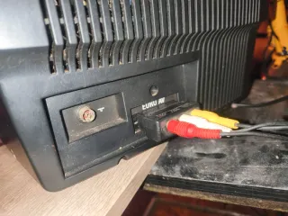TV CRT con VHS Grundig