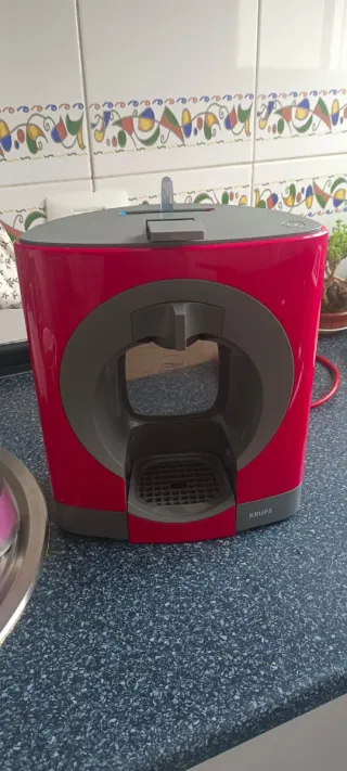 Macchina da caffè a capsule Krups Dolce Gusto Oblo rossa