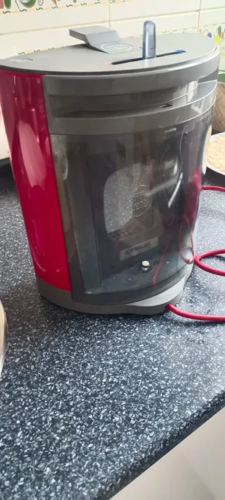 Macchina da caffè a capsule Krups Dolce Gusto Oblo rossa