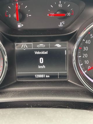 Opel Astra 1.2t. Impecable