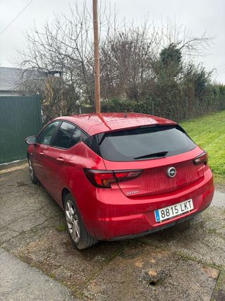 Opel Astra 1.2t. Impecable