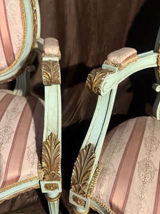 COPPIA DI SEDIE LUIS XVI · SCHIENALE CON MEDAGGIONE