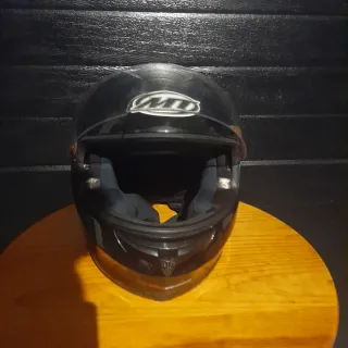 Casco de moto MT Helmets negro