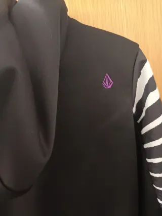 Chaqueta Volcom con capucha