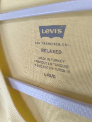 Camiseta Levi's Amarilla Talla L