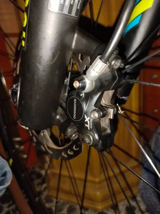 Bicicleta Trek Superfly 9.8 in carbonio