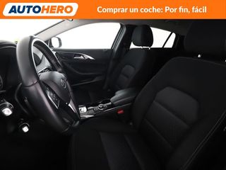 Infiniti Q30 1.6 Premium Tech
