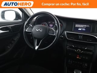 Infiniti Q30 1.6 Premium Tech