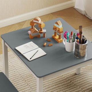 Conjunto de Mesa y 2 Sillas para Niños de 3 a 8 Años, Mesa para Niños con Sillas con Respaldo de Listones, Esquinas Redondeadas, en Madera de Pino y MDF para Habitación Infantil y Salón, Gris y Blanco