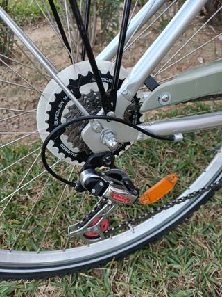 ¡Negociable!  Bici mujer Pegasus 28" 21v excelente