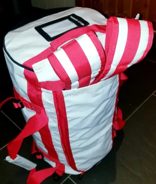 Mochila Helly Hansen Roja y Blanca