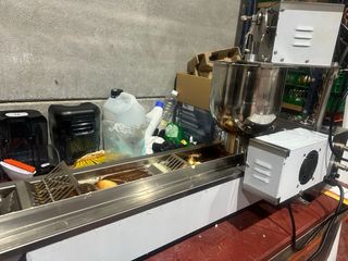 Máquina de buñuelos nueva