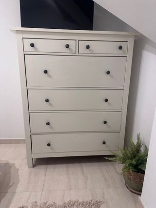 Cómoda Hemnes IKEA