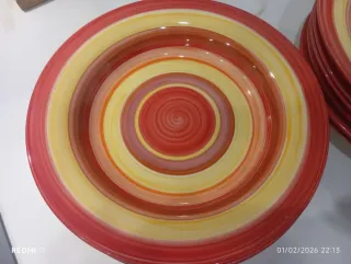 Plato hondo y llano cerámica espiral