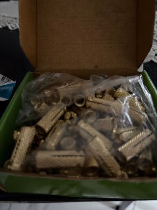 Tasselli Omega Ottone 100 pz