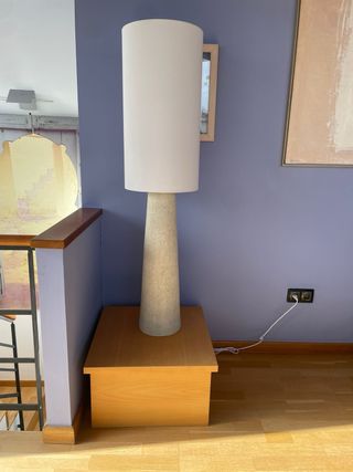 Mesita auxiliar de madera