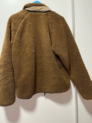 Chaqueta Carhartt Borrego Marrón y Beige