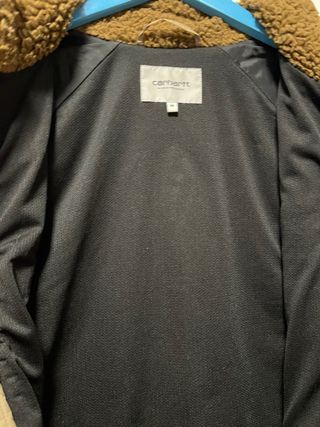 Chaqueta Carhartt Borrego Marrón y Beige