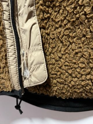 Chaqueta Carhartt Borrego Marrón y Beige