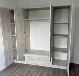 Armario blanco de madera