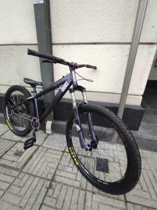 Bicicleta DIRT BH Morada, bici de Stunt, bici mtb